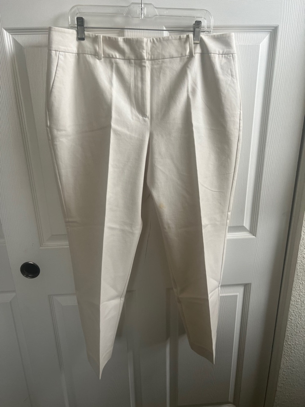 Ann Taylor Factory Cream Cropped Dress Pants